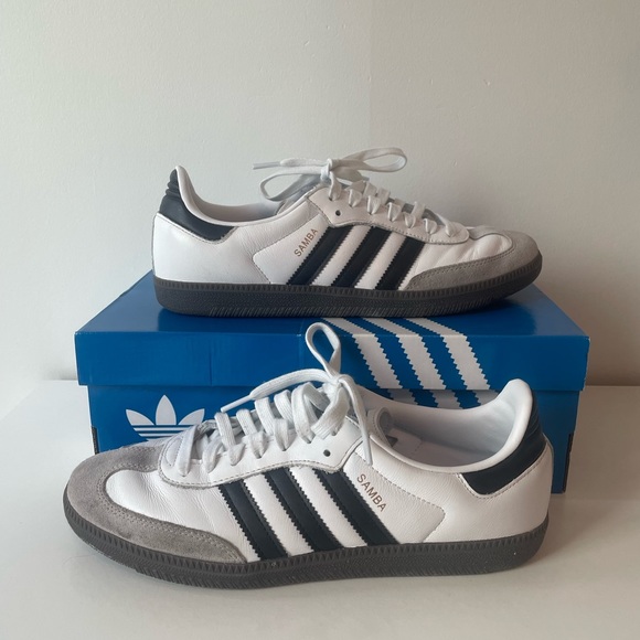 adidas Shoes - Adidas Sambas. Size 9 (fits size 10/10.5 Women’s). Worn 3 times.